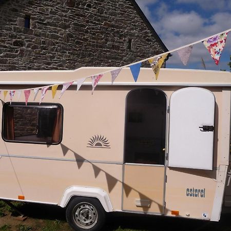 Bretagne Chambre D'Hotes Suite 53M2 Et Caravane Vintage Avec Cuisine Et Salle De Bains Privees Brittany B&B 53M2 Suite And Vintage Caravan Glamping With Private Kitchen And Bathroom Pleumeur-Gautier Εξωτερικό φωτογραφία