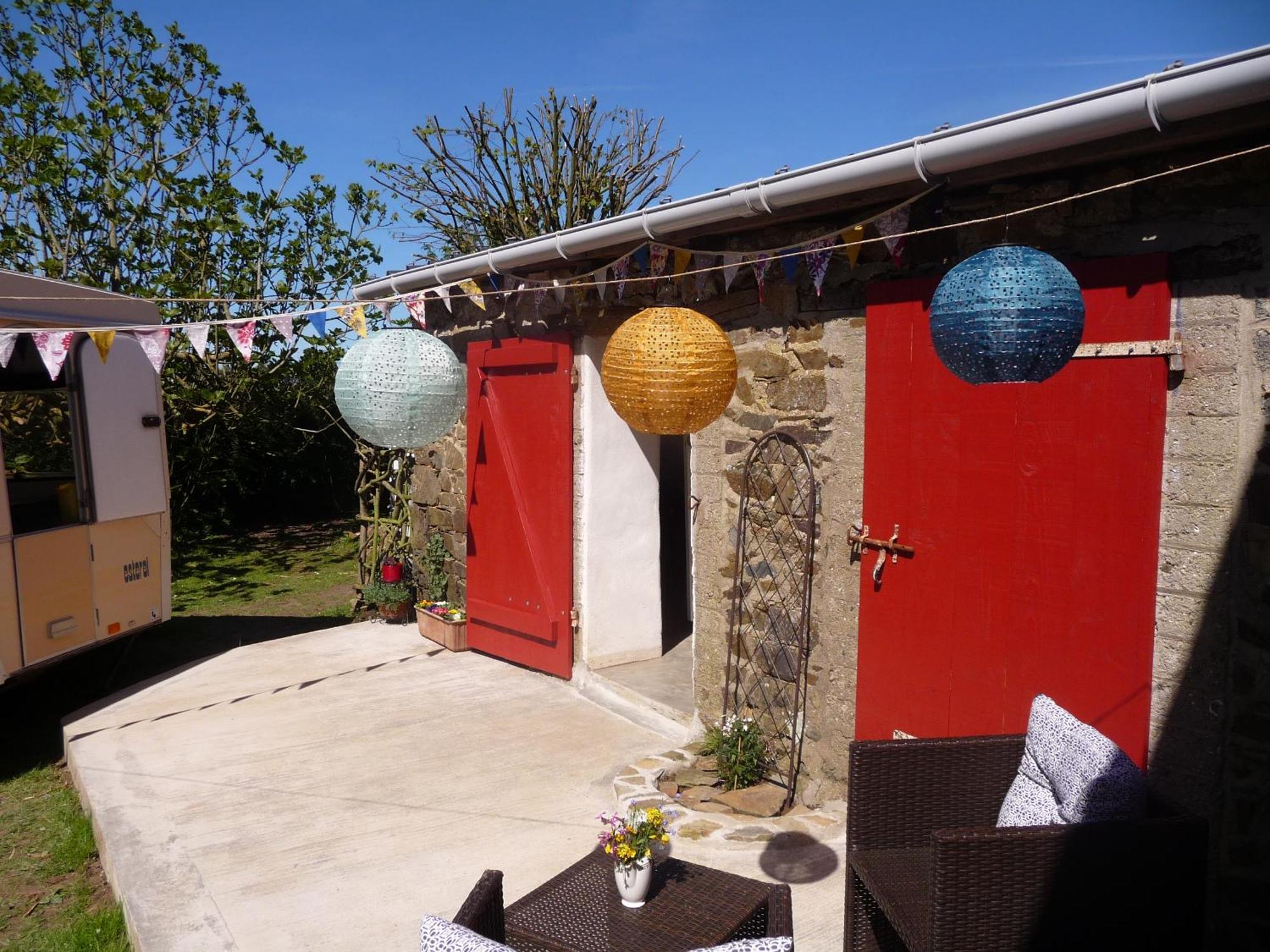 Bretagne Chambre D'Hotes Suite 53M2 Et Caravane Vintage Avec Cuisine Et Salle De Bains Privees Brittany B&B 53M2 Suite And Vintage Caravan Glamping With Private Kitchen And Bathroom Pleumeur-Gautier Εξωτερικό φωτογραφία